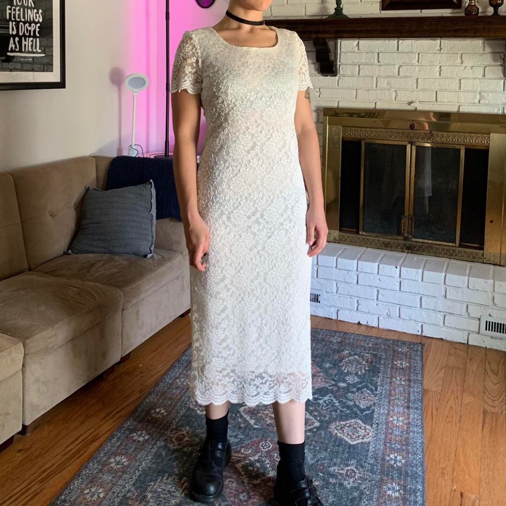 Elegant White Lace Dress